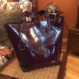 SALE 🎈🎉MICHAEL KORS  LEATHER TOTE🎈🎉
